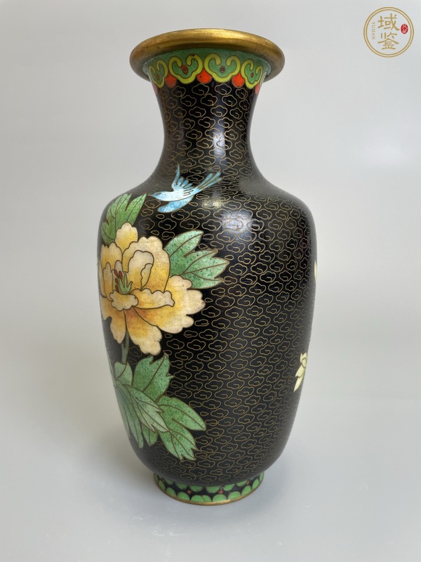 古玩銅器民國 銅胎琺瑯彩洞石花鳥紋賞瓶真品鑒賞圖