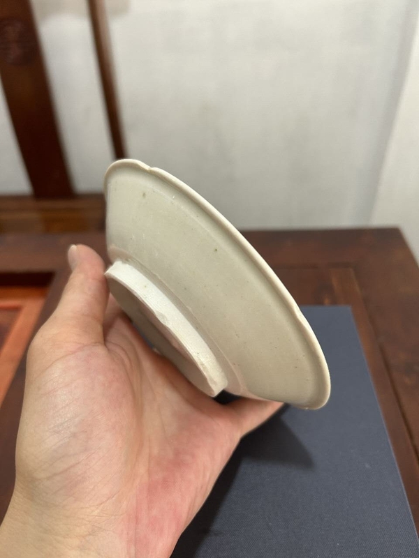 古玩陶瓷館藏級五代十國定窯白瓷葵口洗拍賣，當前價格5980元