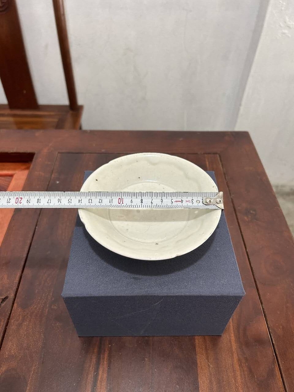 古玩陶瓷館藏級五代十國定窯白瓷葵口洗拍賣，當前價格5980元