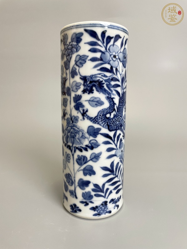 古玩清晚期 青花穿花龍紋香筒真品鑒賞圖