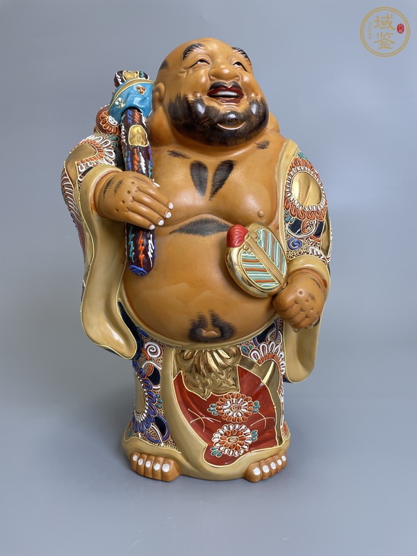 古玩清晚期 日本官窯 九谷粉彩布袋和尚造像真品鑒賞圖