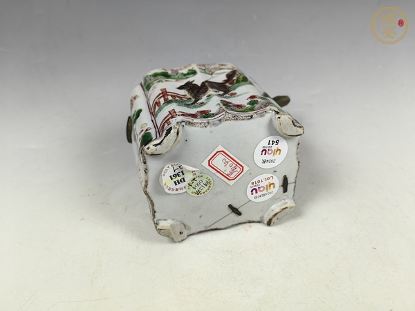 古玩陶瓷康熙五彩花卉瑞獸紋茶壺真品鑒賞圖