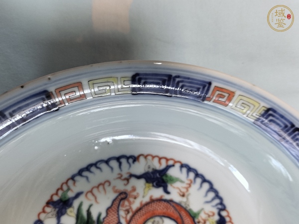 古玩陶瓷青花五彩龍紋盤真品鑒賞圖