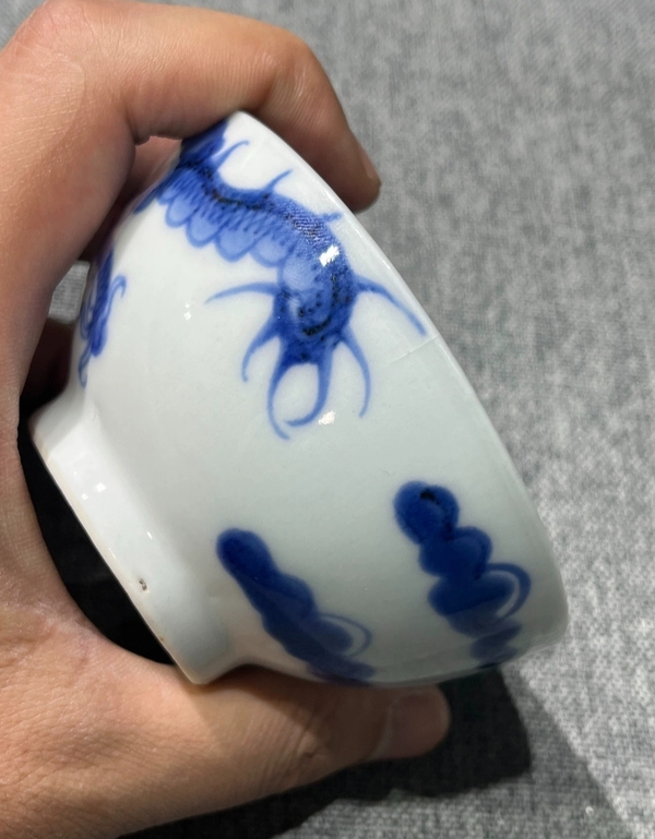 古玩陶瓷雍正過墻龍碗拍賣,當前價格2000元