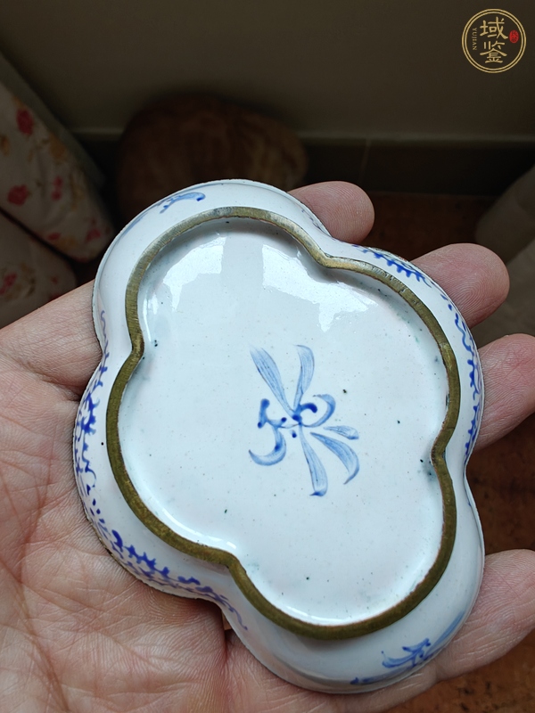 古玩陶瓷人物紋海棠盤真品鑒賞圖
