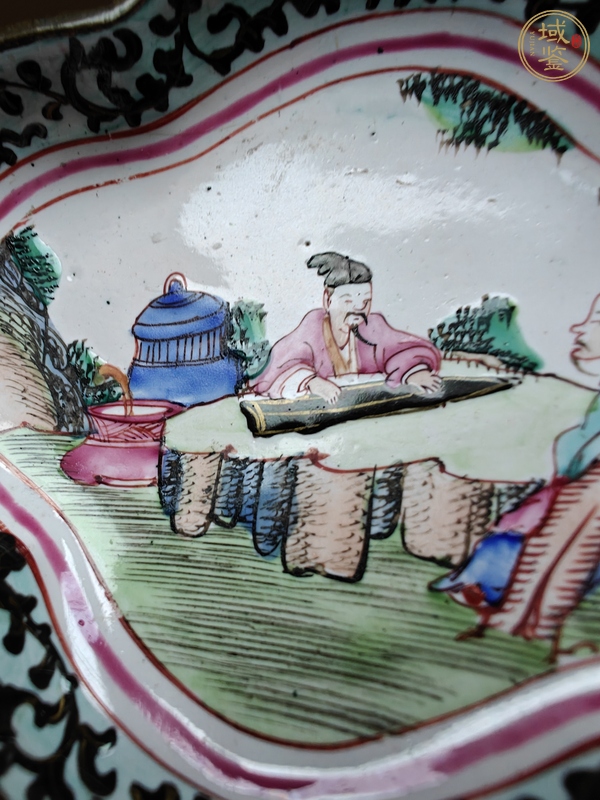 古玩陶瓷人物紋海棠盤真品鑒賞圖