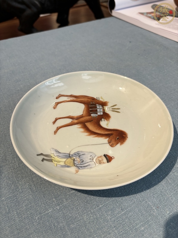 古玩陶瓷人物盤真品鑒賞圖