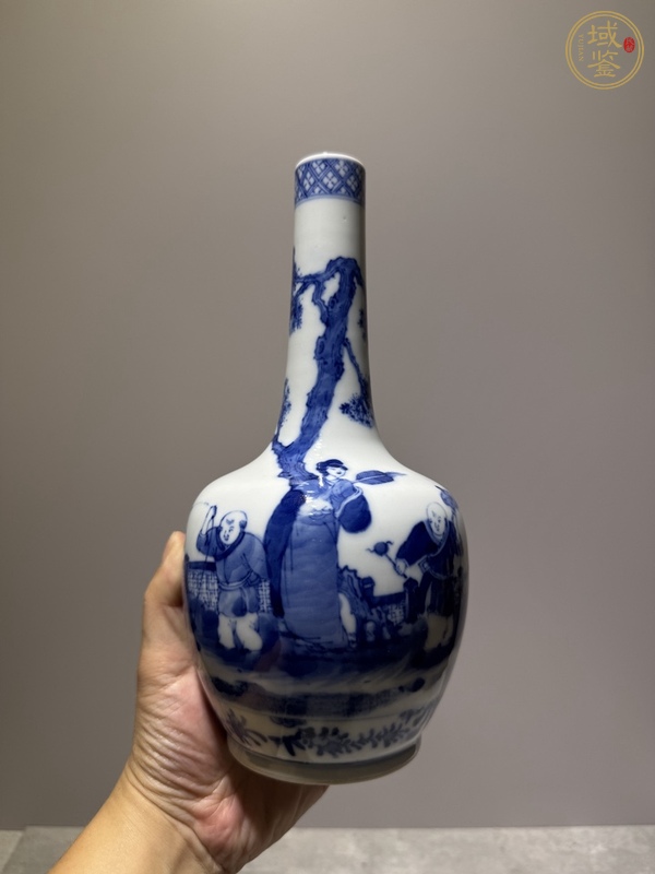 古玩陶瓷人物紋青花瓶真品鑒賞圖