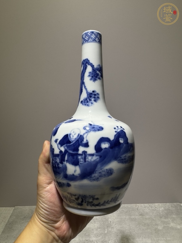 古玩陶瓷人物紋青花瓶真品鑒賞圖