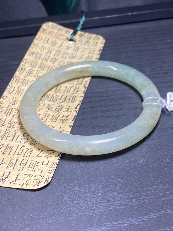 古玩玉器極美清代冰糯天然翡翠手鐲拍賣，當前價格11000元