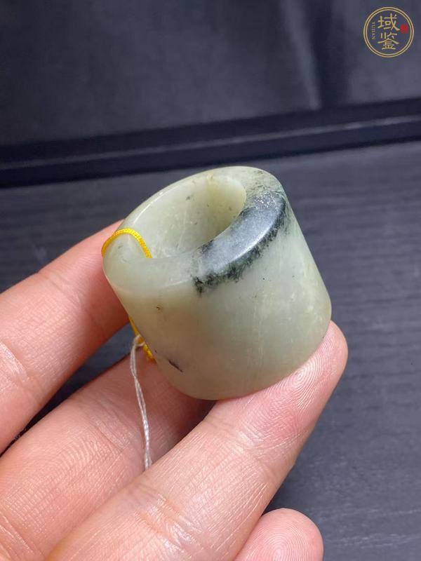 古玩玉器獨山玉雕“素紋扳指”真品鑒賞圖