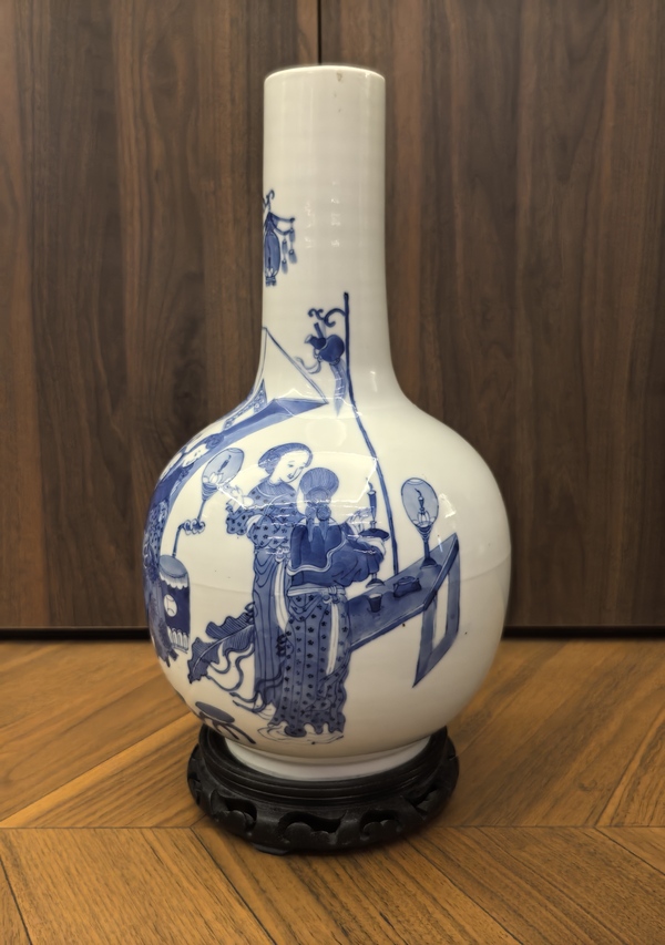 古玩陶瓷清晚期青花（小喬初嫁）天球瓶拍賣，當前價格28888元