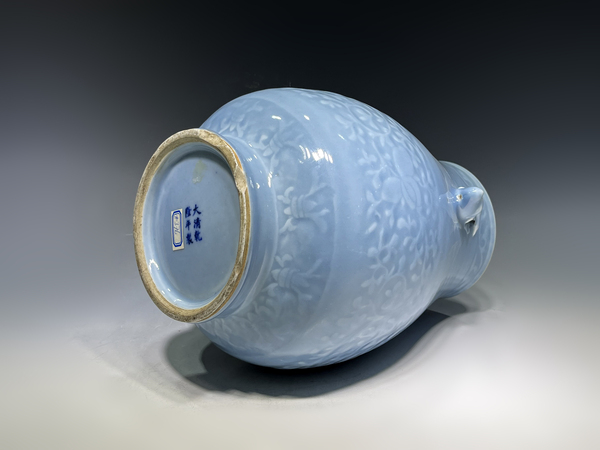 古玩陶瓷清末民初·天藍釉暗刻纏枝花卉紋鹿頭尊拍賣，當前價格3144元