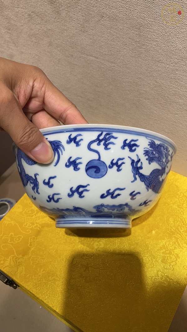 古玩陶瓷龍紋青花碗真品鑒賞圖