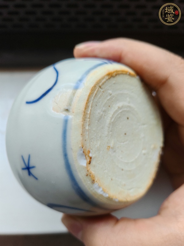 古玩陶瓷青花花卉罐真品鑒賞圖