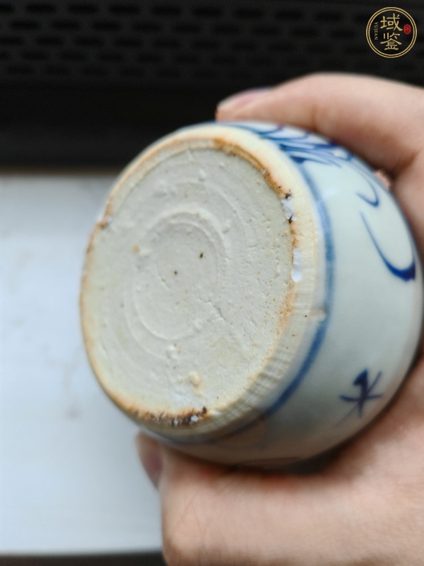 古玩陶瓷青花花卉罐真品鑒賞圖
