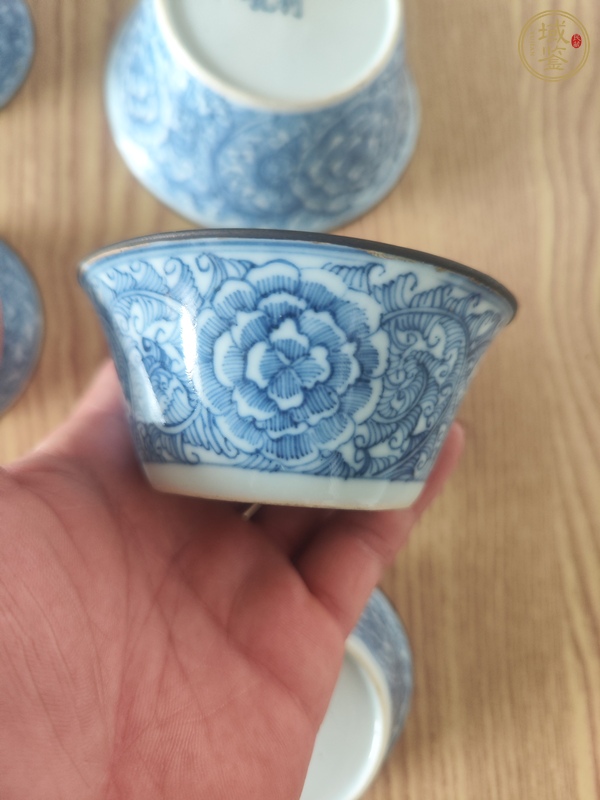 古玩陶瓷晚清馬蹄杯真品鑒賞圖