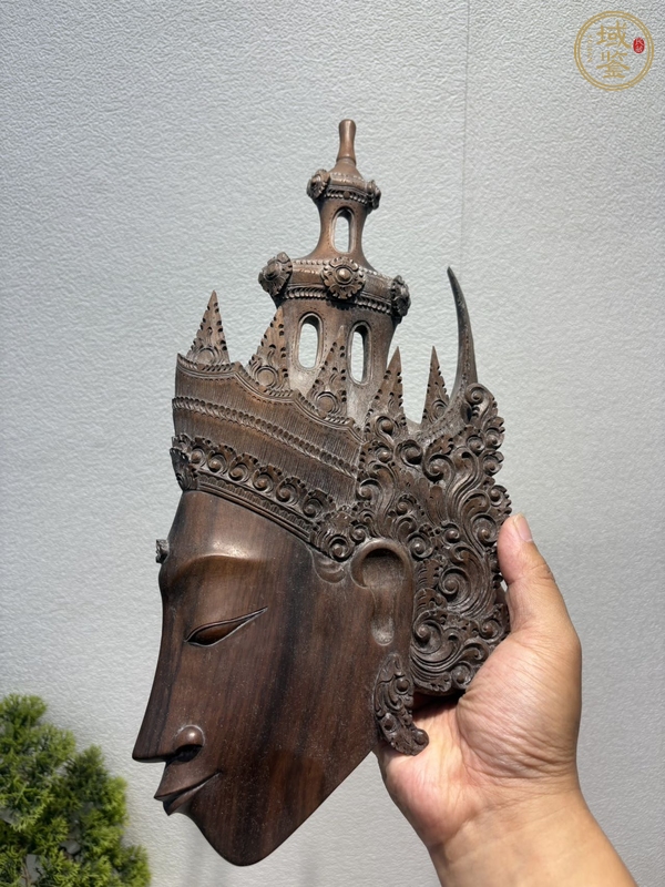 古玩木雕頭像真品鑒賞圖