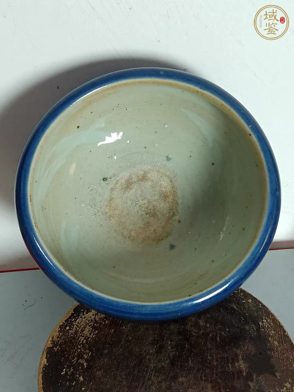 古玩陶瓷霽藍釉香爐真品鑒賞圖