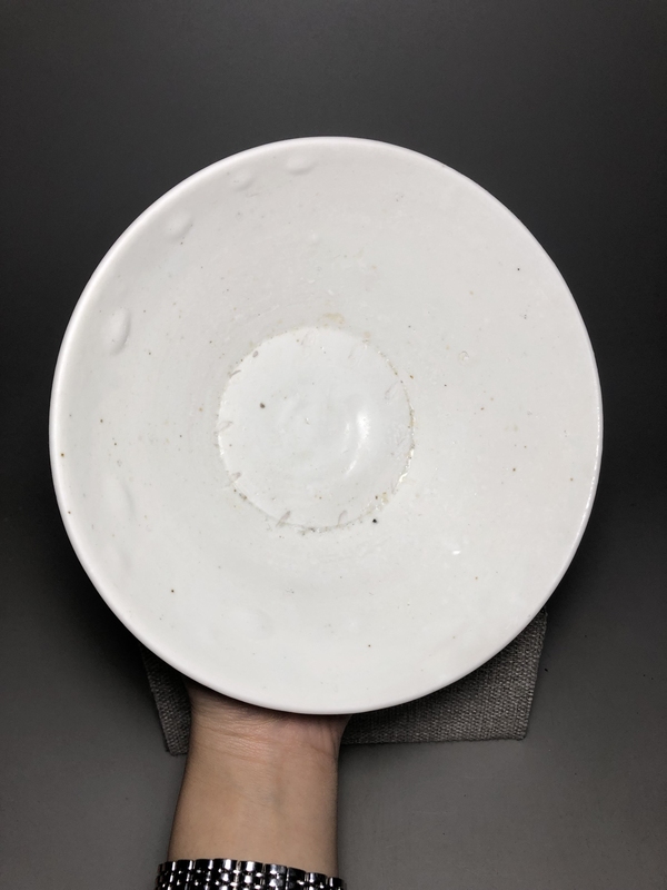 古玩陶瓷館藏級珍品五代十國“邢窯”白瓷唇口大碗拍賣，當前價格3980元