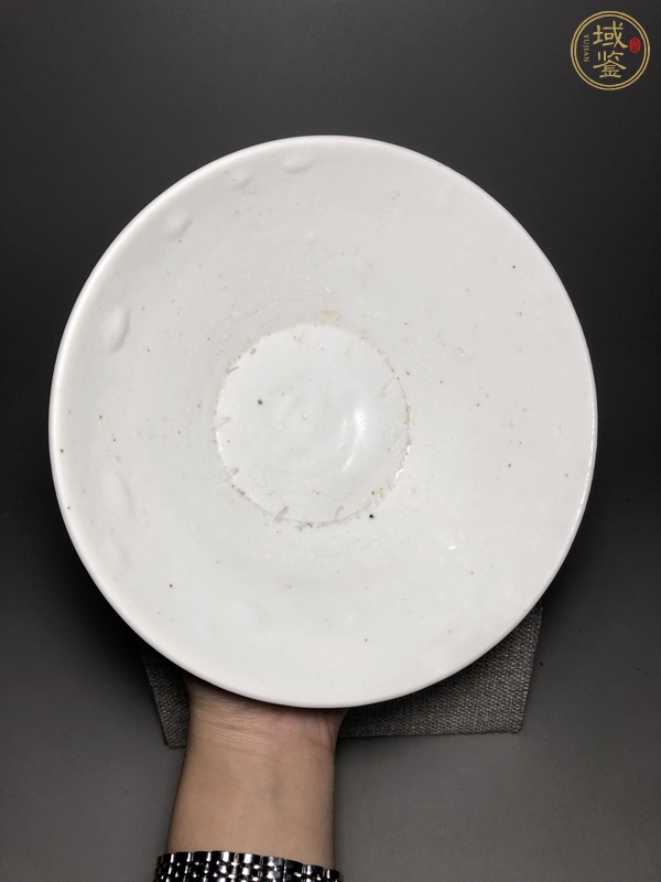 古玩陶瓷邢窯白瓷唇口碗真品鑒賞圖