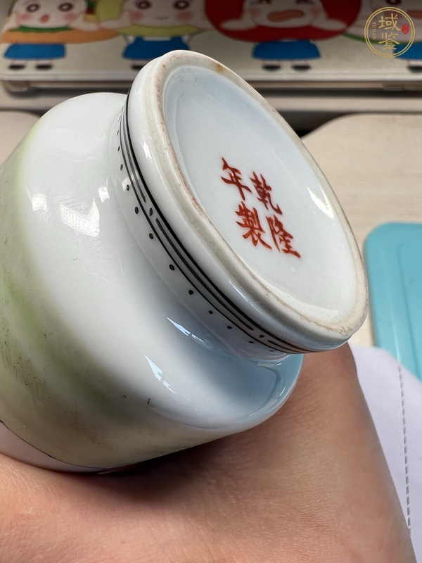 古玩陶瓷民國至解放初期粉彩人物故事圖詩文瓶真品鑒賞圖