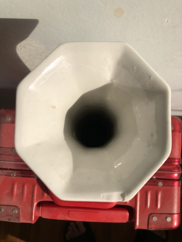 古玩陶瓷蕉葉饕餮紋白釉花觚花觚拍賣，當前價格1800元