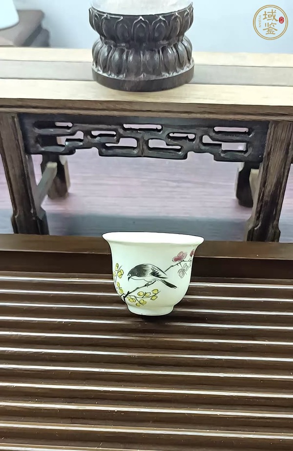 古玩陶瓷粉彩花鳥紋杯真品鑒賞圖