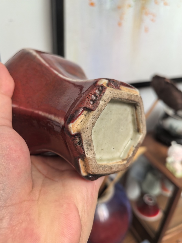 古玩陶瓷清中期郎紅釉六棱梅瓶拍賣，當前價格8500元