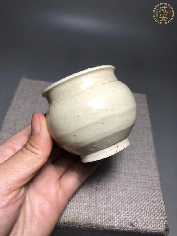 古玩陶瓷青白釉罐真品鑒賞圖