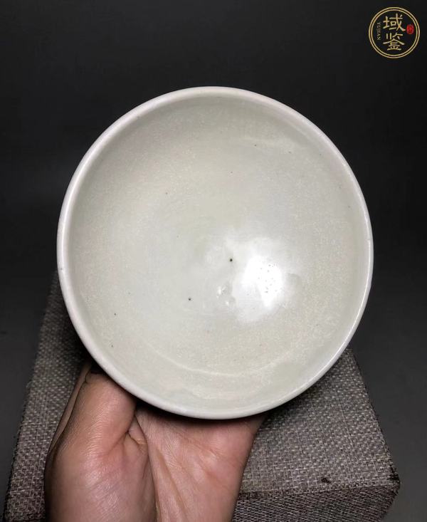 古玩陶瓷青白釉唇口碗真品鑒賞圖