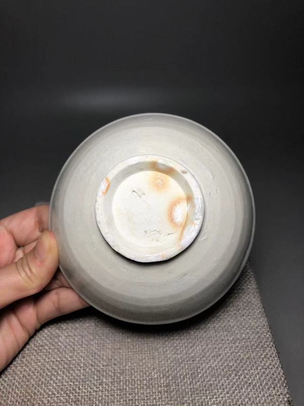 古玩陶瓷五代末,宣州窯白釉唇口盞拍賣,當前價格1200元