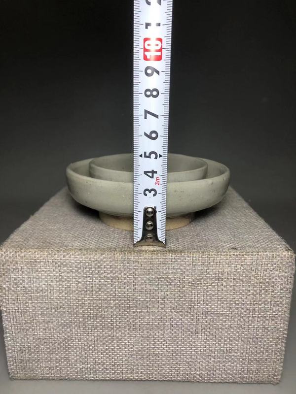 古玩陶瓷明,龍泉青瓷盞托拍賣,當前價格800元