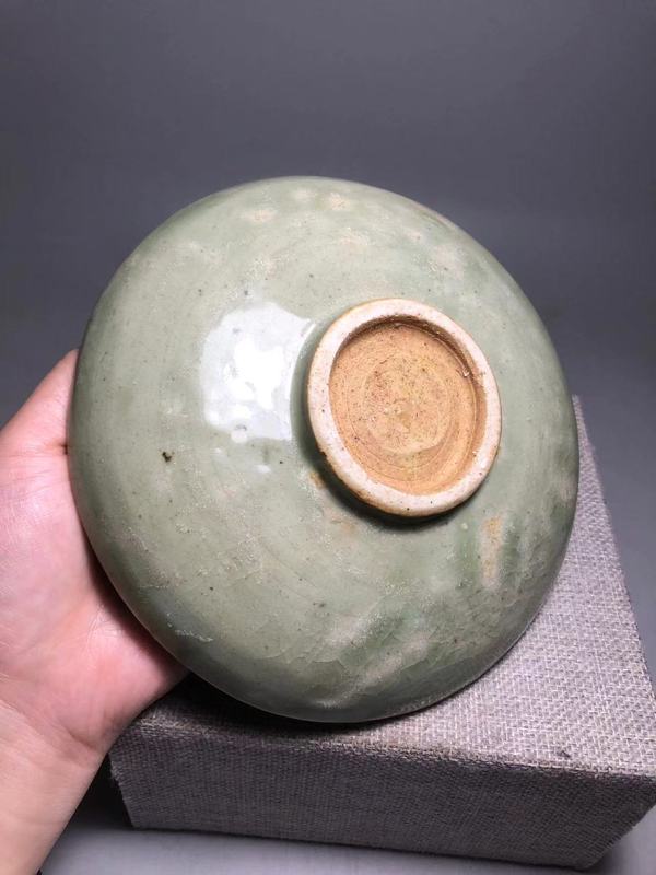 古玩陶瓷元,龍泉窯青釉盤拍賣,當前價格1600元