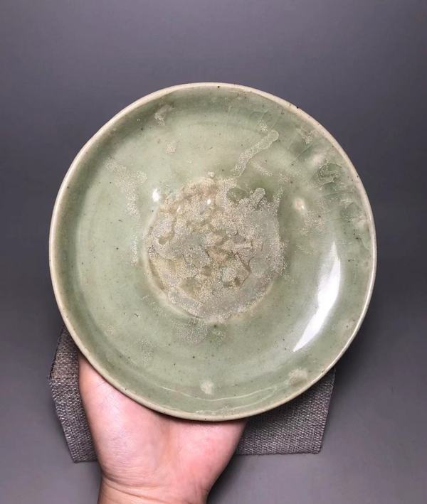 古玩陶瓷元,龍泉窯青釉盤拍賣,當前價格1600元