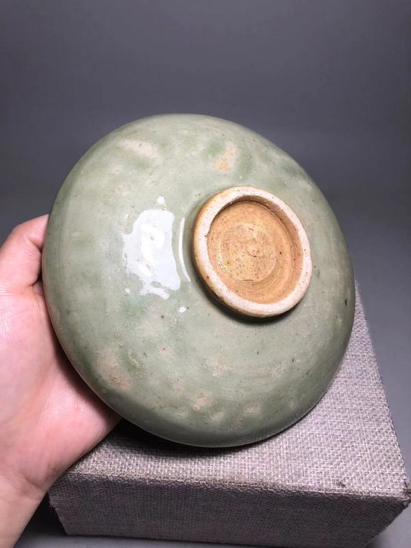 古玩陶瓷元,龍泉窯青釉盤拍賣,當前價格1600元