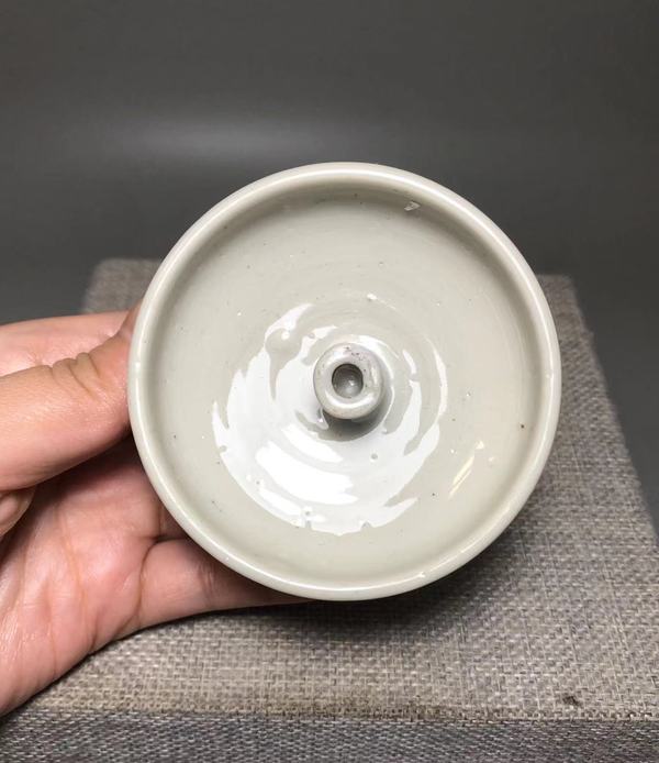 古玩陶瓷明,青白釉油燈拍賣,當前價格600元