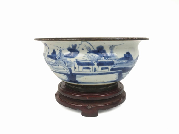 古玩嚴(yán)選清中期·青花山水爐拍賣，當(dāng)前價格0元