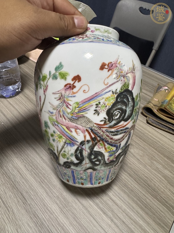 古玩陶瓷鳳凰牡丹紋粉彩罐真品鑒賞圖