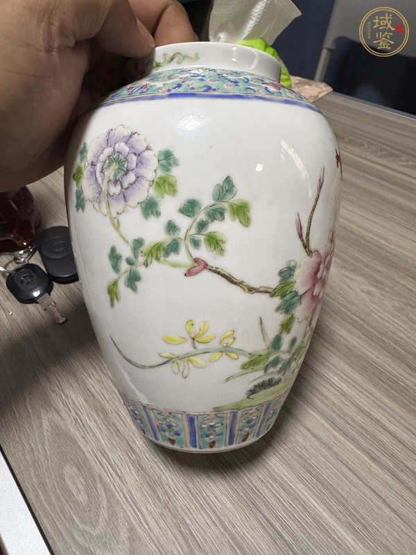 古玩陶瓷鳳凰牡丹紋粉彩罐真品鑒賞圖