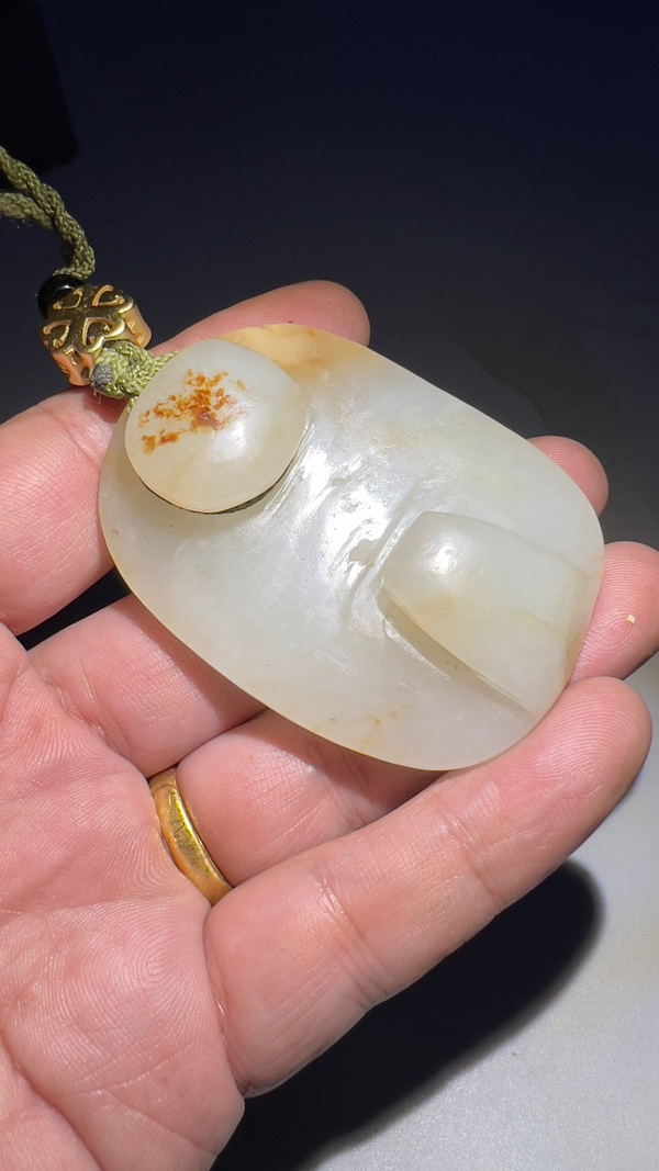 古玩玉器帶扣拍賣,當前價格9800元