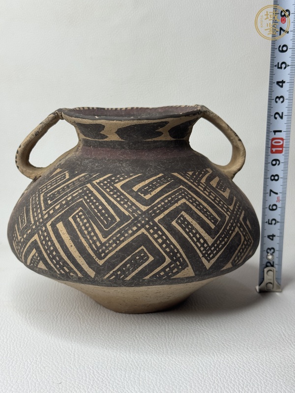 古玩馬廠·網(wǎng)格卐字紋雙耳罐真品鑒賞圖