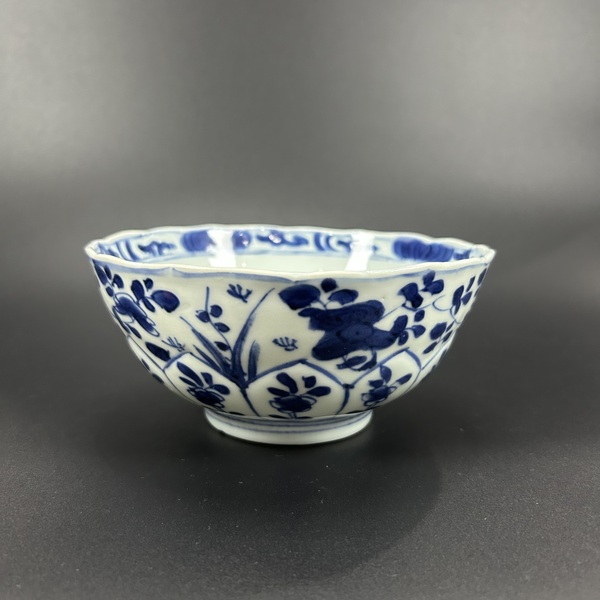 古玩轉賣清康熙青花折枝花卉紋茶碗拍賣，當前價格8880元