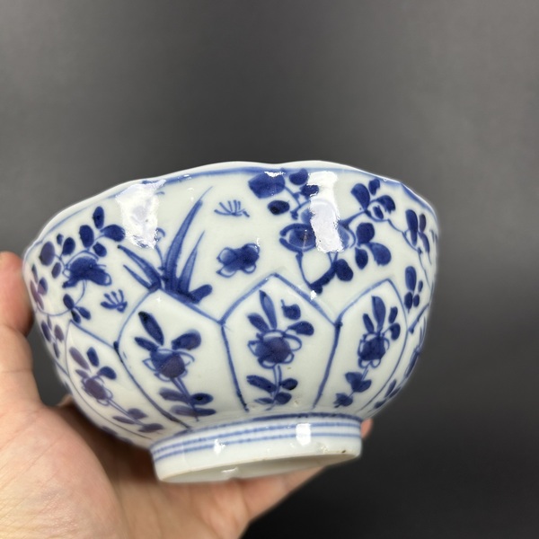 古玩陶瓷清康熙青花折枝花卉紋茶碗拍賣,當(dāng)前價(jià)格2200元