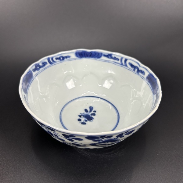 古玩陶瓷清康熙青花折枝花卉紋茶碗拍賣，當(dāng)前價(jià)格2200元