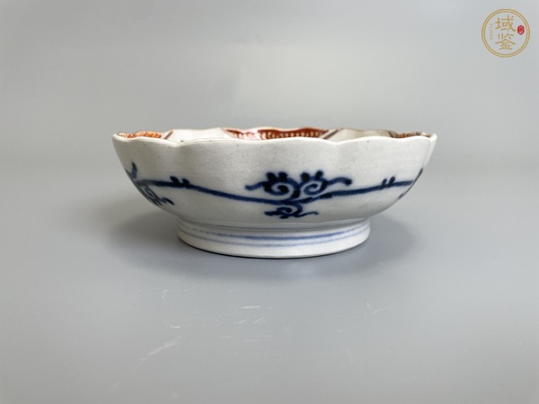 古玩陶瓷清中期 青花五彩描真金鳳凰花卉紋花口碗真品鑒賞圖