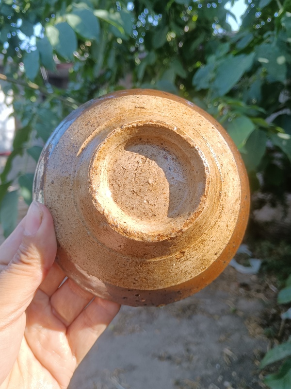 古玩陶瓷明代~紫金釉酒盞拍賣,當(dāng)前價(jià)格3元