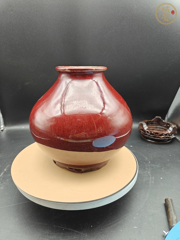 古玩陶瓷紅釉罐真品鑒賞圖
