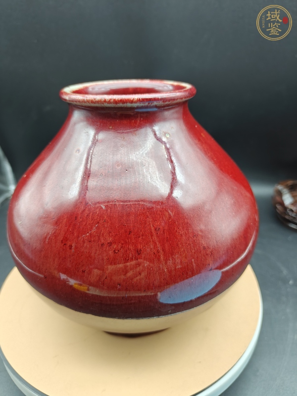 古玩陶瓷紅釉罐真品鑒賞圖