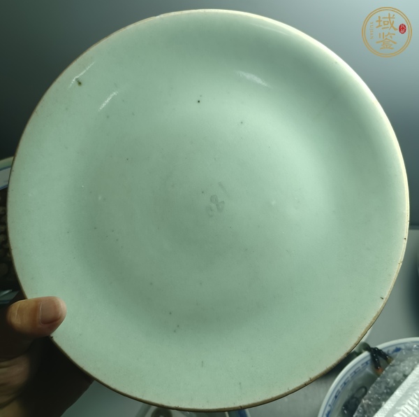 古玩陶瓷豆青釉盤真品鑒賞圖